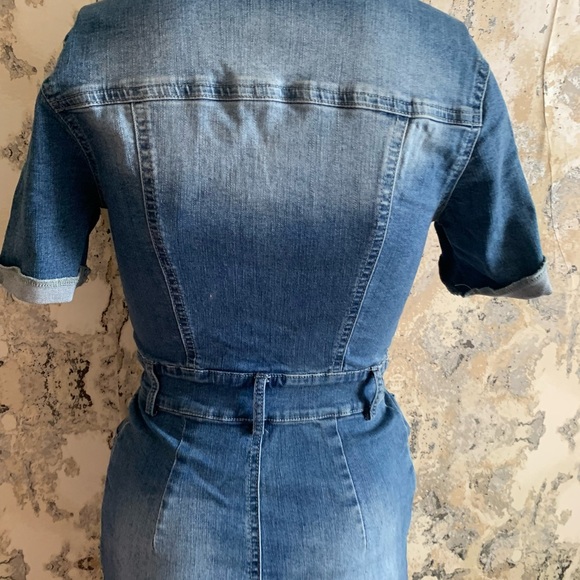 DISTRESSED DENIM DRESS option to add belt size small *fashion nova * - Picture 5 of 6